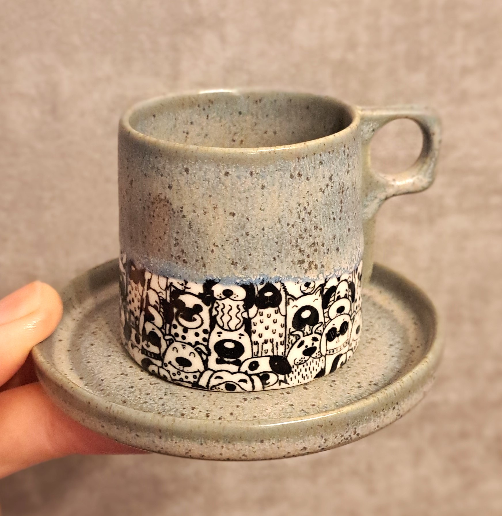 P kulp  köpek desenli fincan